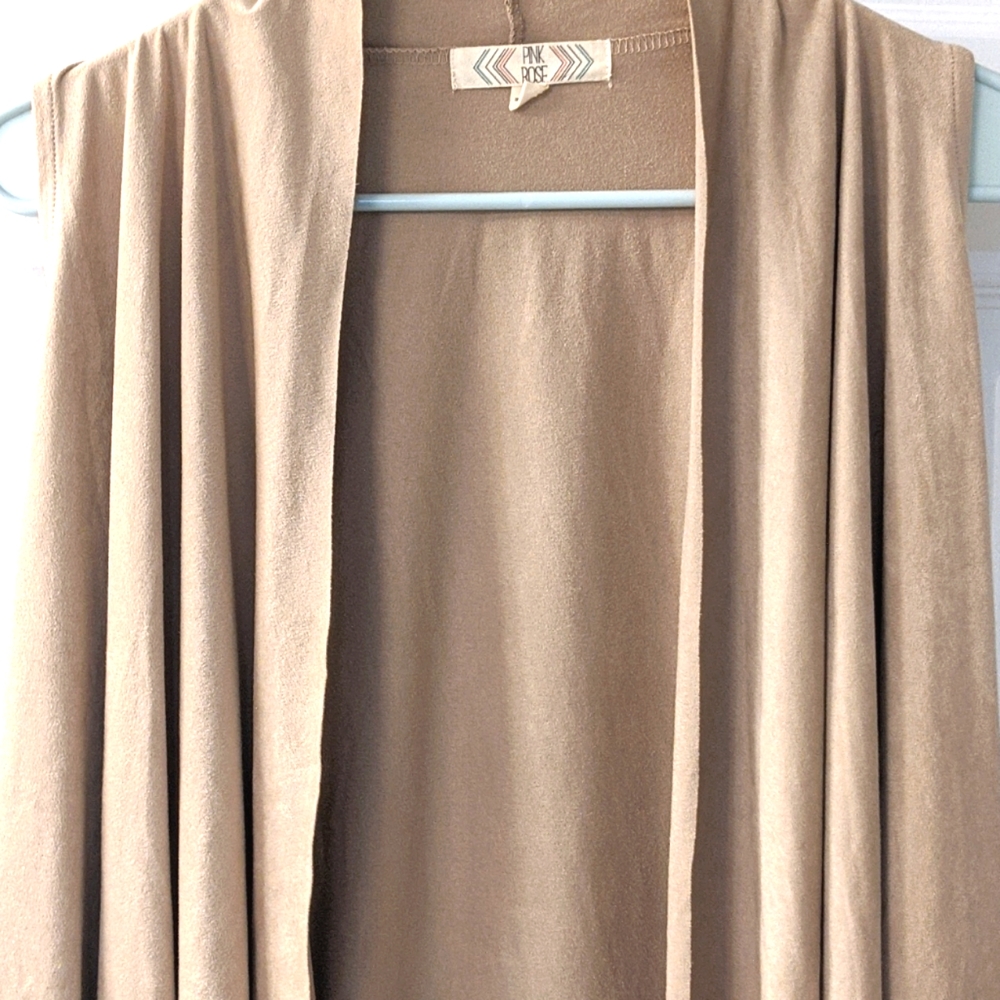 Tan Vest - Picture 4 of 4